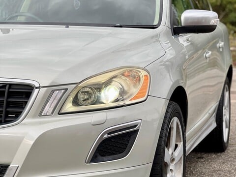 Volvo XC60 2.0 R-Design Powershift 23