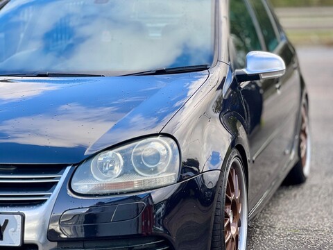 Volkswagen Golf 3.2 V6 R32 DSG 4Motion 5dr 25