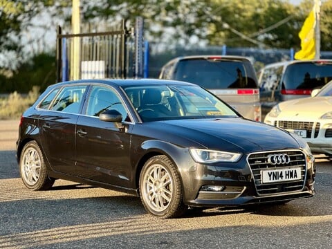 Audi A3 TFSI Sportback Tronic quattro 21