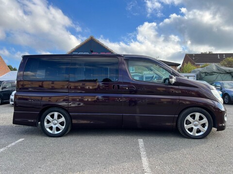 Nissan Elgrand 4WD+Red Leather+Highway Star+Wax Oil 17