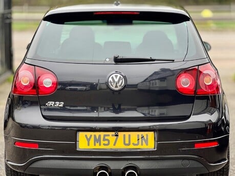 Volkswagen Golf 3.2 V6 R32 DSG 4Motion 5dr 3