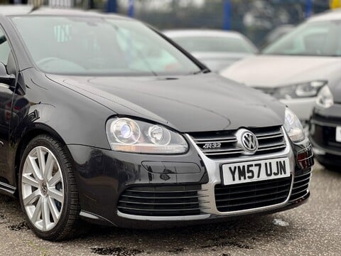 Volkswagen Golf 3.2 V6 R32 DSG 4Motion 5dr 28