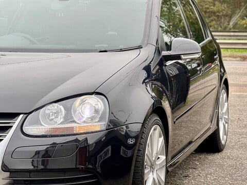 Volkswagen Golf 3.2 V6 R32 DSG 4Motion 5dr 30