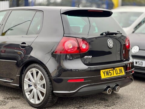 Volkswagen Golf 3.2 V6 R32 DSG 4Motion 5dr 33