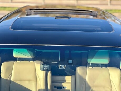 Toyota Vellfire V6 Royal Lounge Sunroof 4