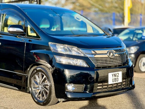 Toyota Vellfire V6 Royal Lounge Sunroof 7