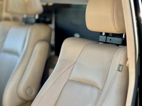 Toyota Vellfire V6 Royal Lounge Sunroof 15