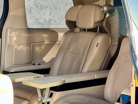 Toyota Vellfire V6 Royal Lounge Sunroof 22