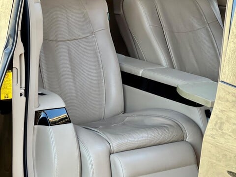 Toyota Vellfire V6 Royal Lounge Sunroof 37