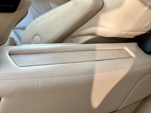 Toyota Vellfire V6 Royal Lounge Sunroof 67