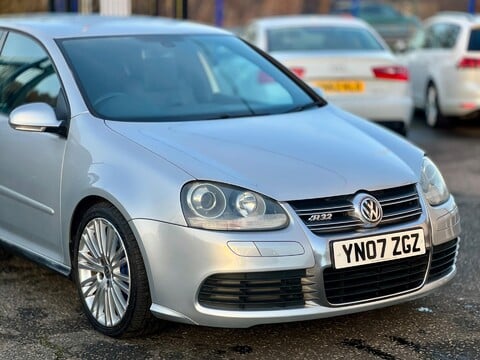 Volkswagen Golf 3.2 V6 R32 DSG 4Motion 5dr 8