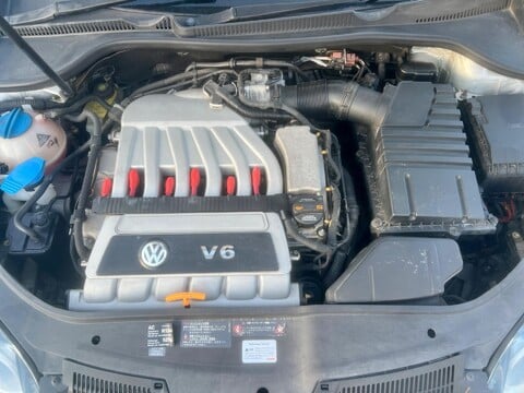 Volkswagen Golf 3.2 V6 R32 DSG 4Motion 5dr 34