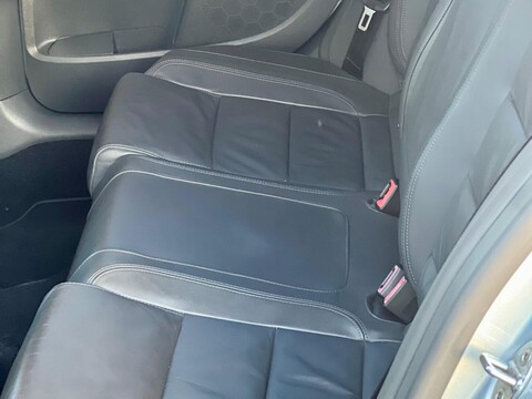 Volkswagen Golf 3.2 V6 R32 DSG 4Motion 5dr 18
