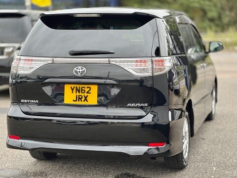 Toyota Estima 4WD 8 Seater 27