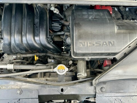 Nissan Serena 2.0 Petrol Hybrid 8 Seater 55