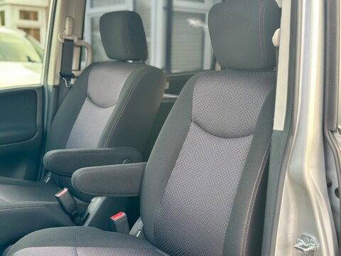 Nissan Serena 2.0 Petrol Hybrid 8 Seater 15