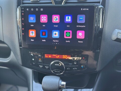 Nissan Serena 2.0 Petrol Hybrid 8 Seater 40