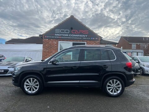 Volkswagen Tiguan 2.0 TDI BlueMotion Tech SE DSG 4WD Euro 5 (s/s) 5dr 6