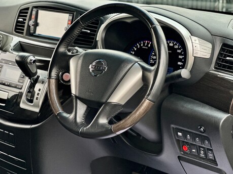 Nissan Elgrand HIGHWAY STAR+GRADE 4B+4WD+WAX OIL+ 1