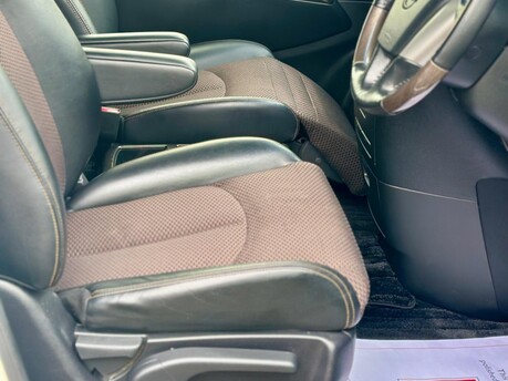 Nissan Elgrand HIGHWAY STAR+GRADE 4B+4WD+WAX OIL+ 4
