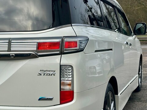 Nissan Elgrand HIGHWAY STAR+GRADE 4B+4WD+WAX OIL+ 39