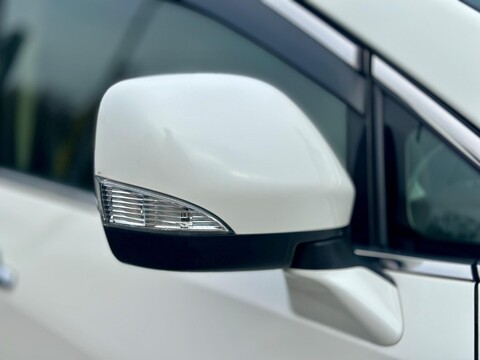 Nissan Elgrand HIGHWAY STAR+GRADE 4B+4WD+WAX OIL+ 40
