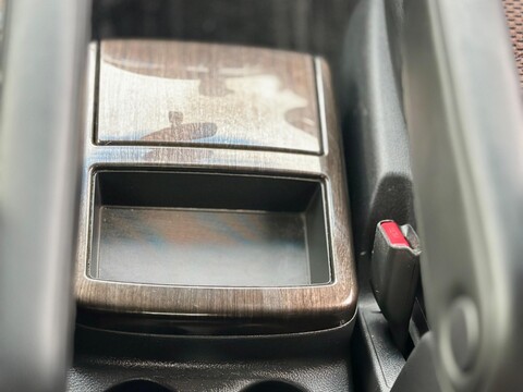 Nissan Elgrand HIGHWAY STAR+GRADE 4B+4WD+WAX OIL+ 42