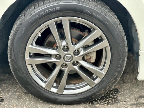 Nissan Elgrand HIGHWAY STAR+GRADE 4B+4WD+WAX OIL+ 54