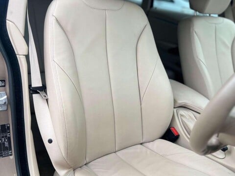 BMW 3 Series 320i LUXURY GT Auto 4