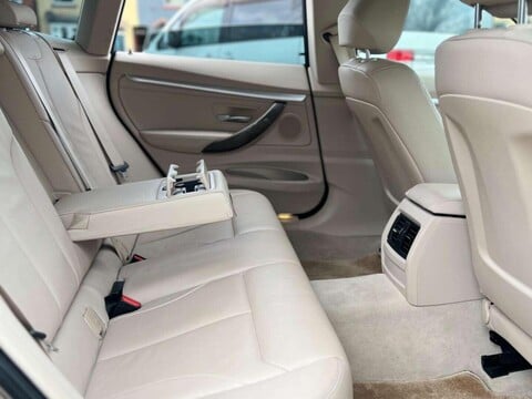 BMW 3 Series 320i LUXURY GT Auto 22
