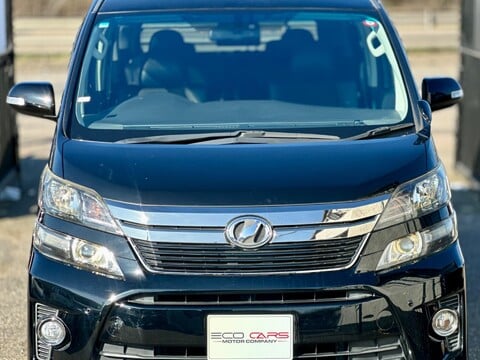 Toyota Vellfire Golden Eyes II Edition 3