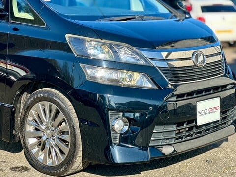 Toyota Vellfire Golden Eyes II Edition 9