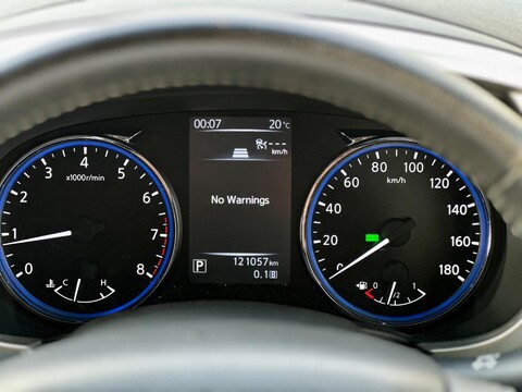 Nissan Elgrand HIGHWAY STAR 3.5 V6 39