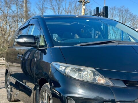 Toyota Estima 6