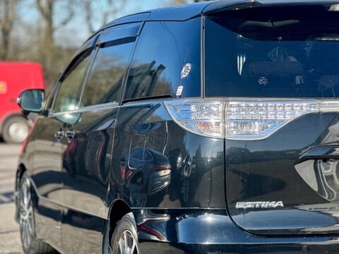 Toyota Estima 10