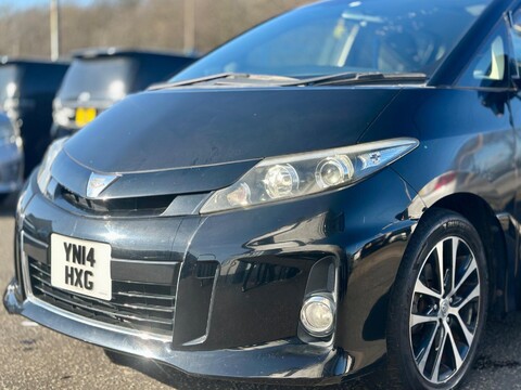 Toyota Estima 28