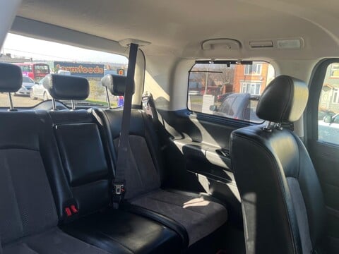 Nissan Elgrand AUTECH RIDER GRADE4+8 SEATER+CARVX+WAX 23