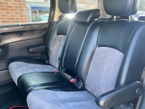 Nissan Elgrand AUTECH RIDER GRADE4+8 SEATER+CARVX+WAX 26