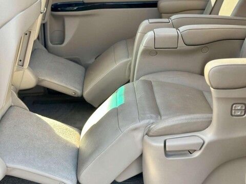Toyota Alphard Toyota Alphard L Package V6 18