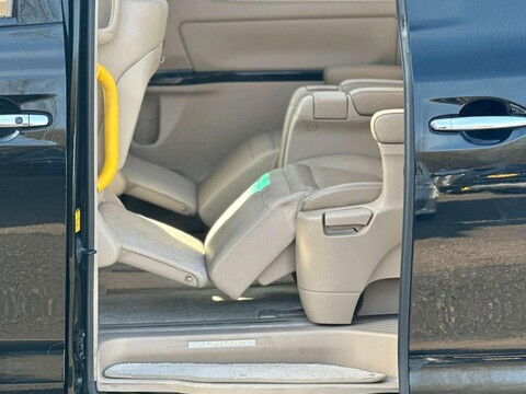 Toyota Alphard Toyota Alphard L Package V6 47