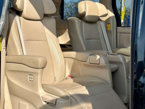 Toyota Alphard Toyota Alphard L Package V6 54