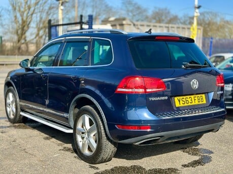 Volkswagen Touareg 3.0h TSI V6 Hybrid Tiptronic 4WD Euro 5 (s/s) 5dr 3