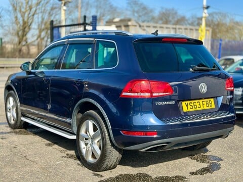 Volkswagen Touareg 3.0h TSI V6 Hybrid Tiptronic 4WD Euro 5 (s/s) 5dr 4