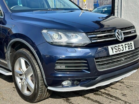 Volkswagen Touareg 3.0h TSI V6 Hybrid Tiptronic 4WD Euro 5 (s/s) 5dr 64