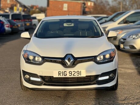 Renault Megane 1.6 VVT Dynamique TomTom Euro 5 3dr 2