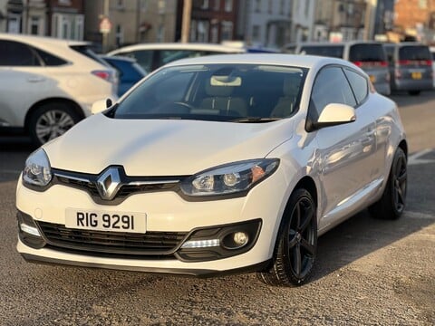 Renault Megane 1.6 VVT Dynamique TomTom Euro 5 3dr 4