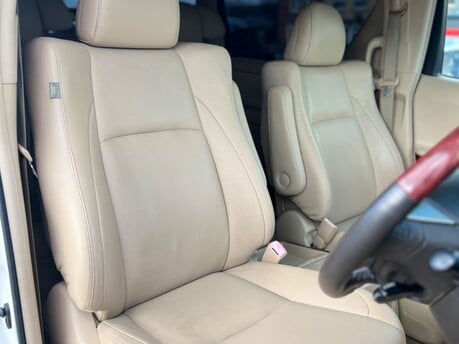 Toyota Alphard +350L PACKAGE+V6+TWIN SUNROOFS+LUXURY+ 3