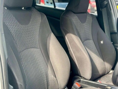 Toyota Prius 1.8 PCO BADGE 11