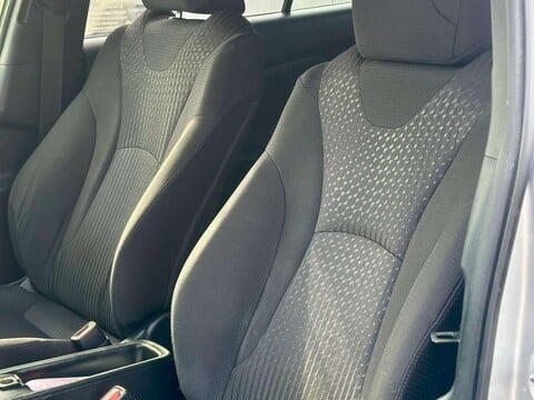 Toyota Prius 1.8 PCO BADGE 14