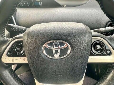Toyota Prius 1.8 PCO BADGE 16